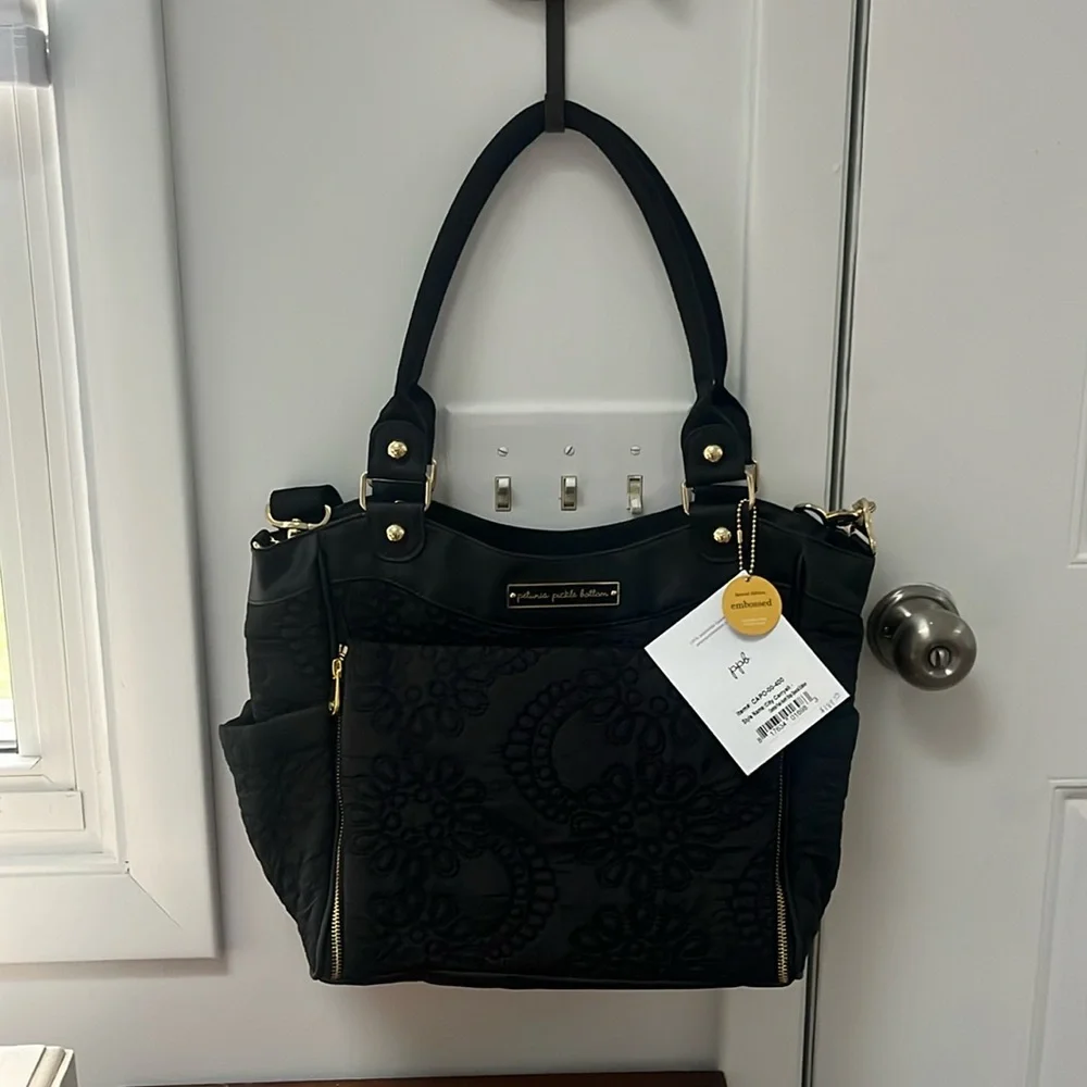Petunia Pickle Bottom Central Park North Embossed City Carryall Diaper Bag,NWT
